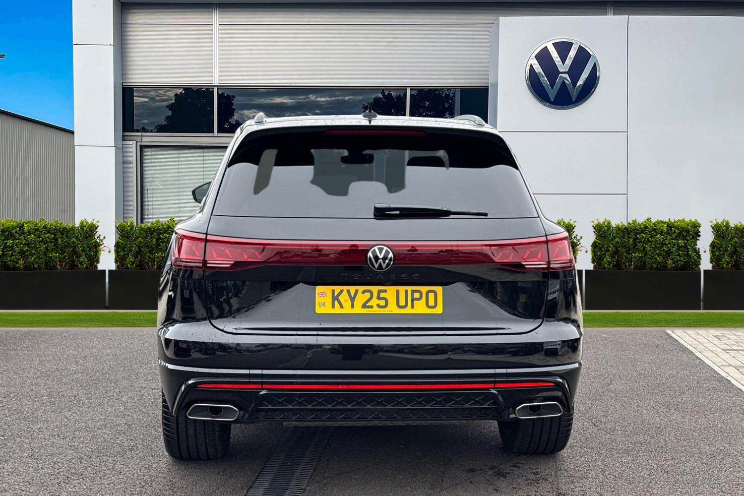 Used Volkswagen Touareg 2025 for sale - 76047298: Photo 4