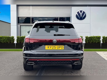 Used Volkswagen Touareg 2025 for sale - 76047298: Photo 4