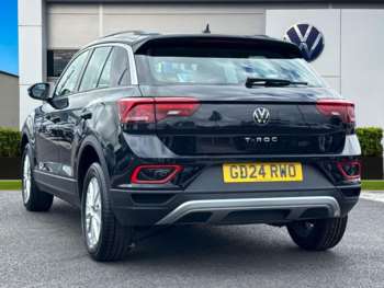 Used Volkswagen T-Roc 2024 for sale - 74730706: Photo
