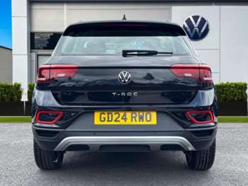 Used Volkswagen T-Roc 2024 for sale - 74730706: Photo
