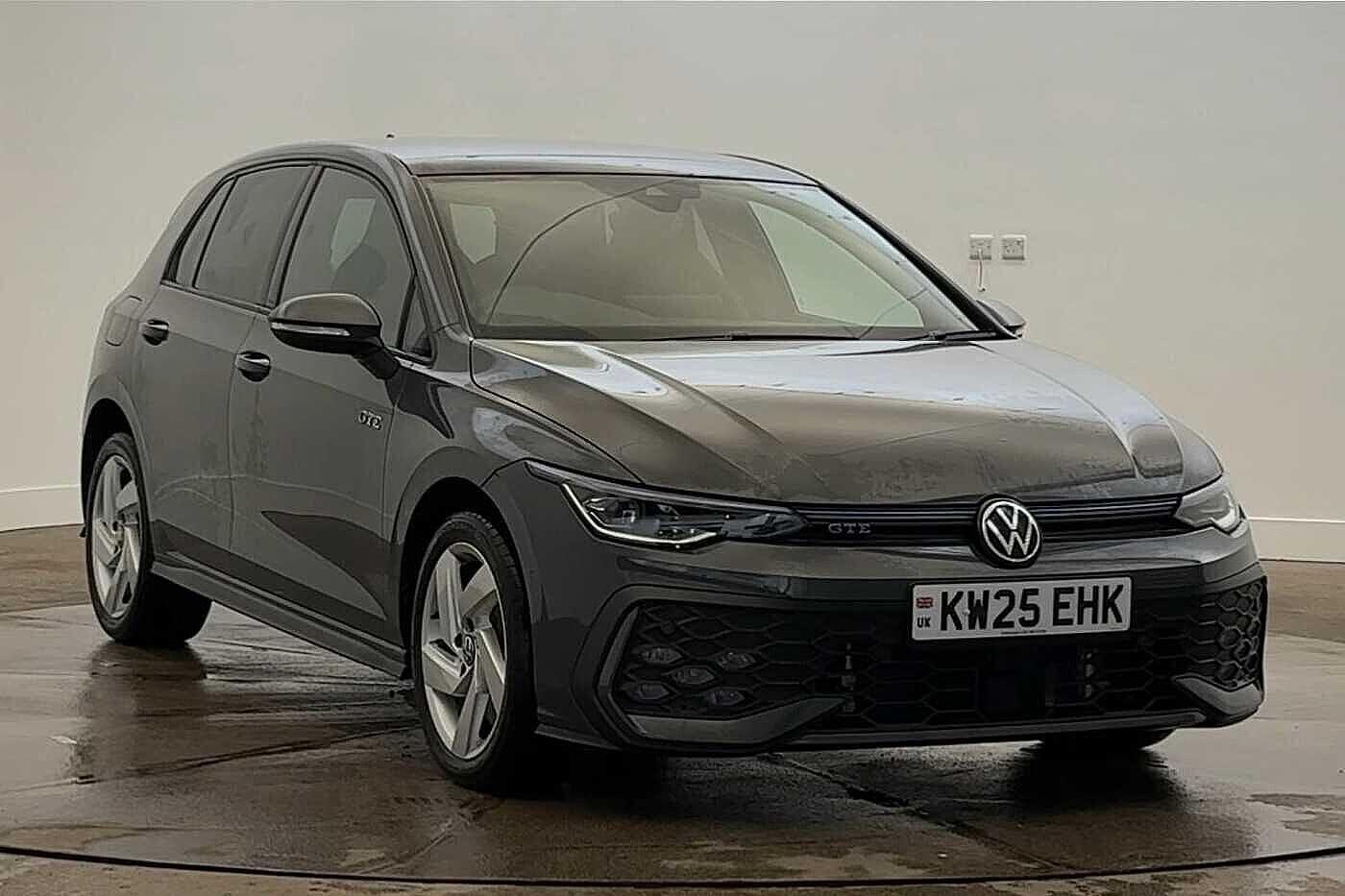 Used Volkswagen Golf 2025 for sale - 76630023: Photo 1