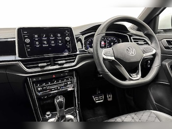 Used Volkswagen T-Roc 2025 for sale - 77421638: Photo