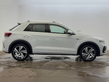 Used Volkswagen T-Roc 2025 for sale - 77421638: Photo