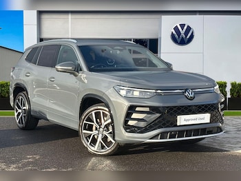 Used Volkswagen Touran 2025 for sale - 77443995: Photo