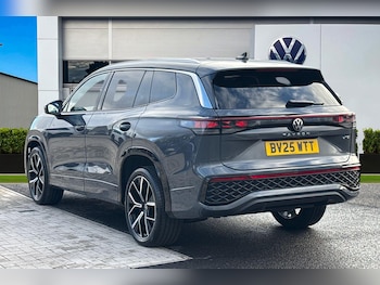 Used Volkswagen Touran 2025 for sale - 77443995: Photo