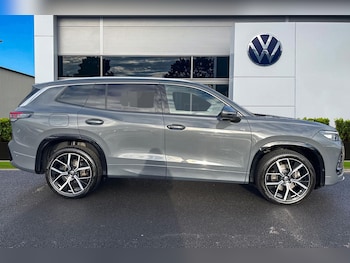 Used Volkswagen Touran 2025 for sale - 77443995: Photo