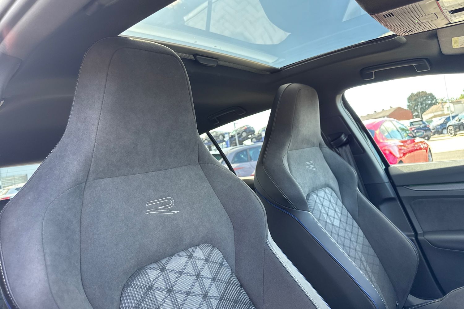 Used Volkswagen Golf 2025 for sale - 75919695: Photo 24