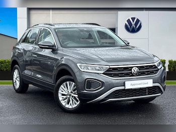 Used Volkswagen T-Roc 2024 for sale - 78807210: Photo