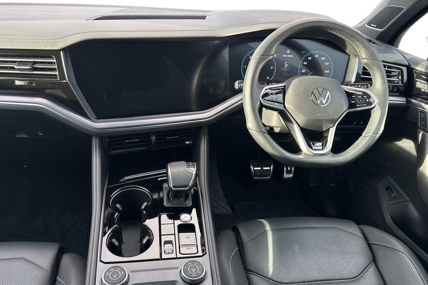 Used Volkswagen Touareg 2024 for sale - 77199492: Photo 12