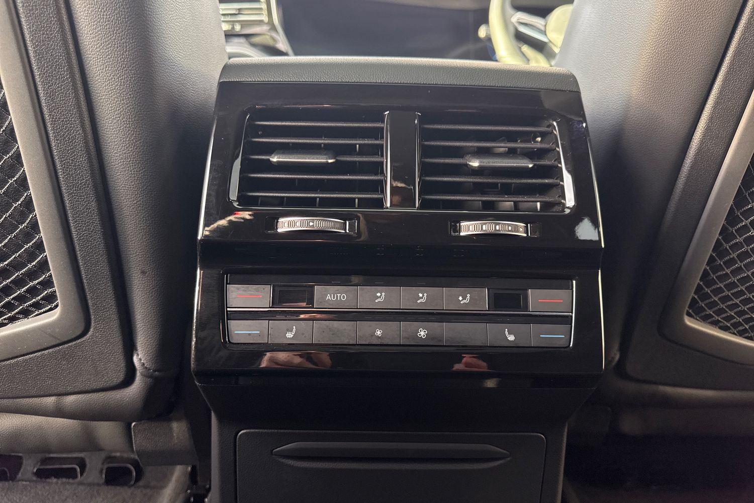 Used Volkswagen Touareg 2024 for sale - 77199492: Photo 31