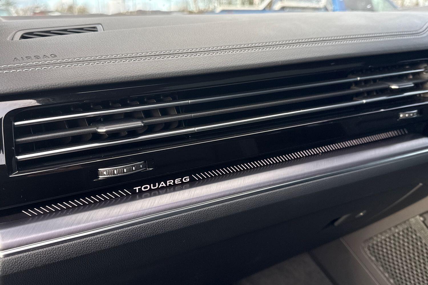 Used Volkswagen Touareg 2024 for sale - 77199492: Photo 36