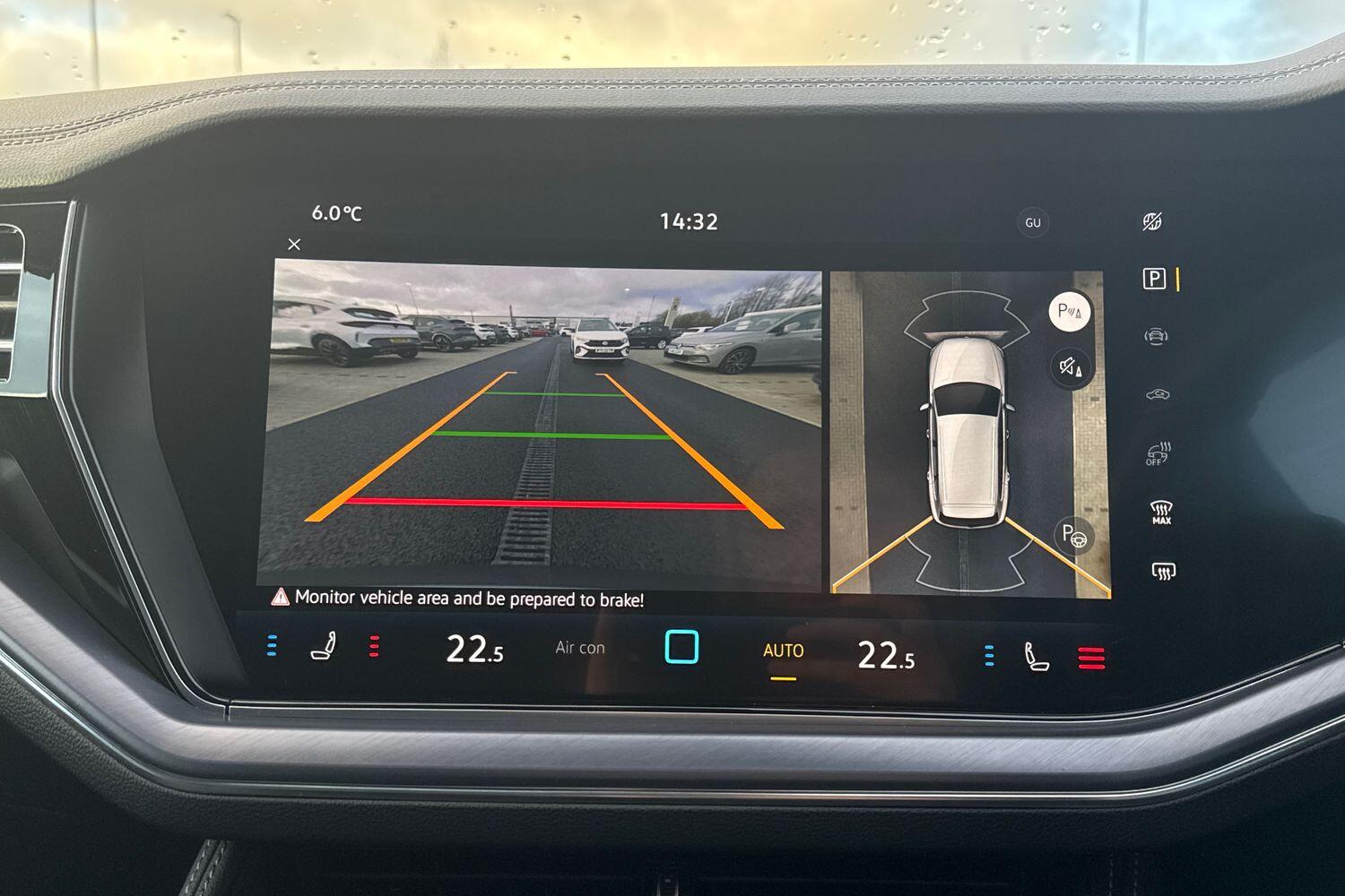 Used Volkswagen Touareg 2024 for sale - 77199492: Photo 43