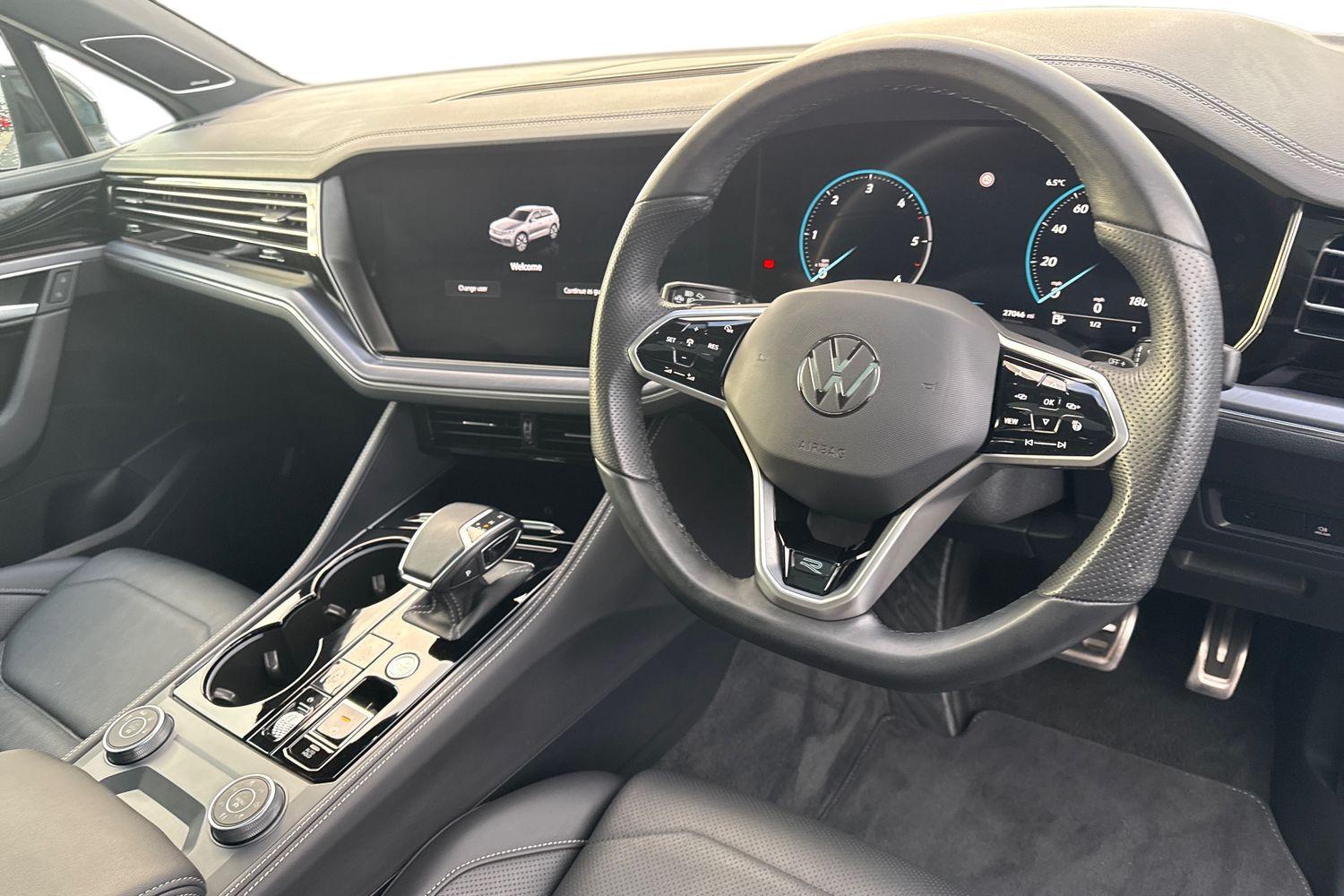 Used Volkswagen Touareg 2024 for sale - 77199492: Photo 7