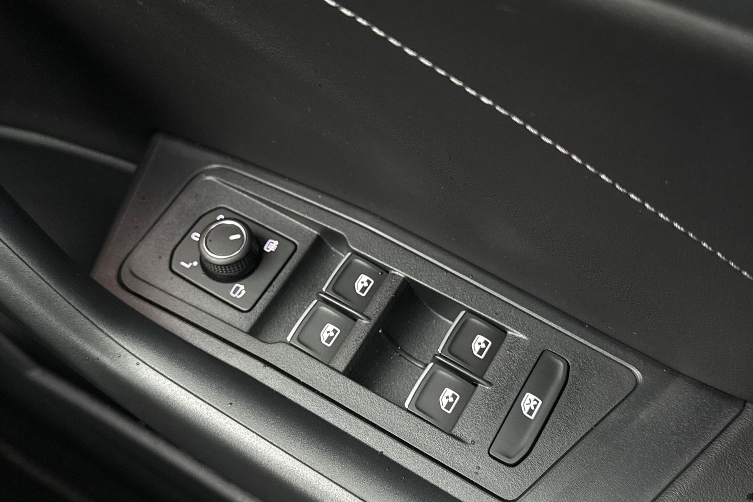 Used Volkswagen T-Roc 2025 for sale - 77382271: Photo 21