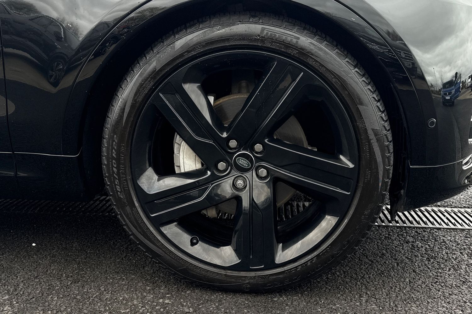 Used Land Rover Discovery 2023 for sale - 78001657: Photo 11