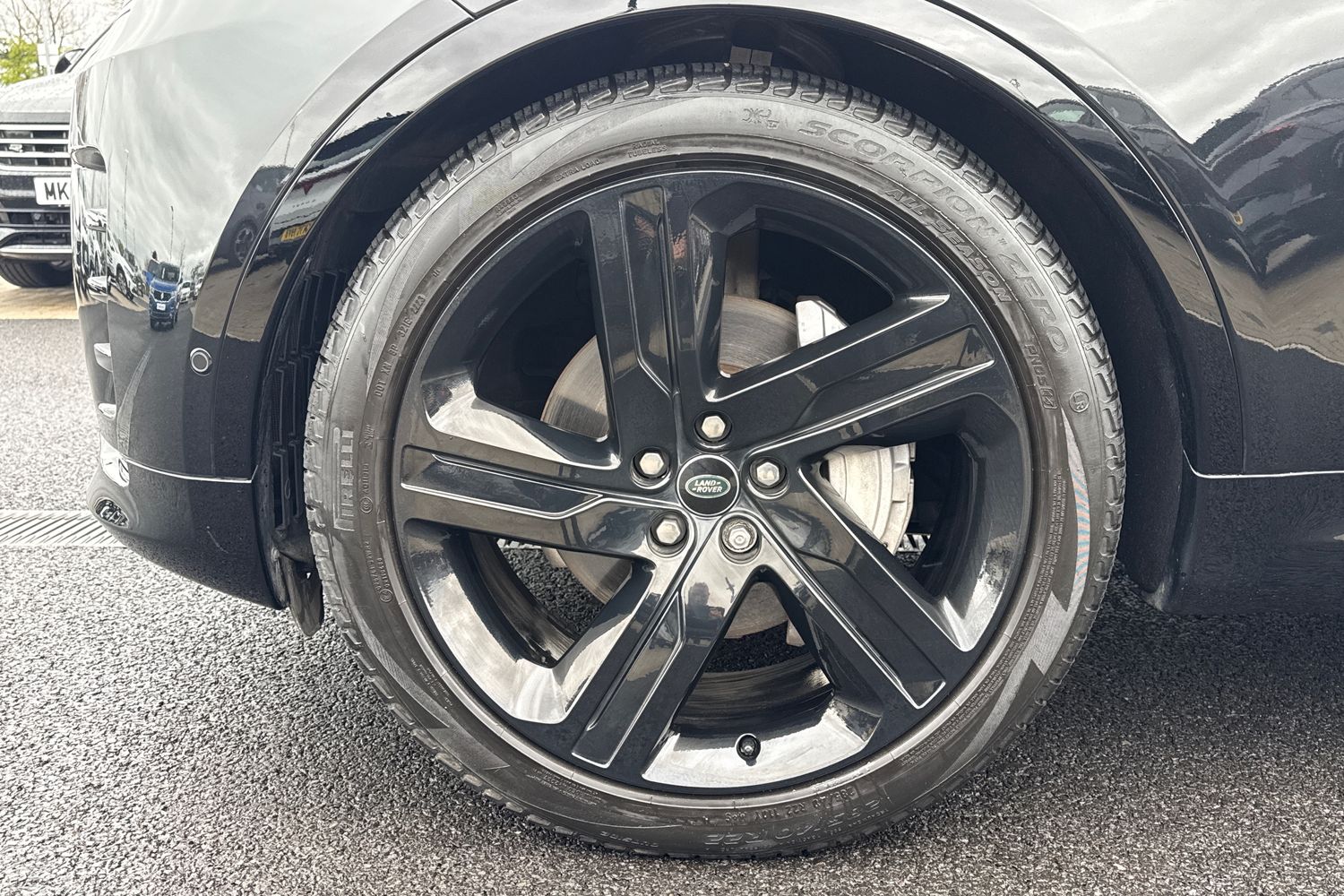 Used Land Rover Discovery 2023 for sale - 78001657: Photo 12