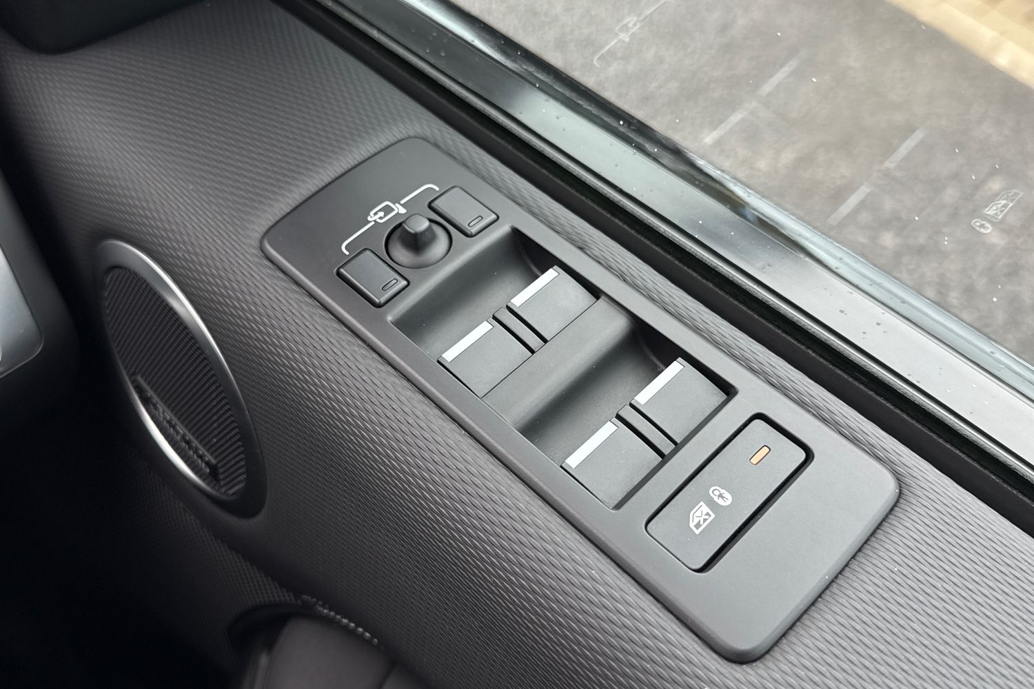 Used Land Rover Discovery 2023 for sale - 78001657: Photo 21