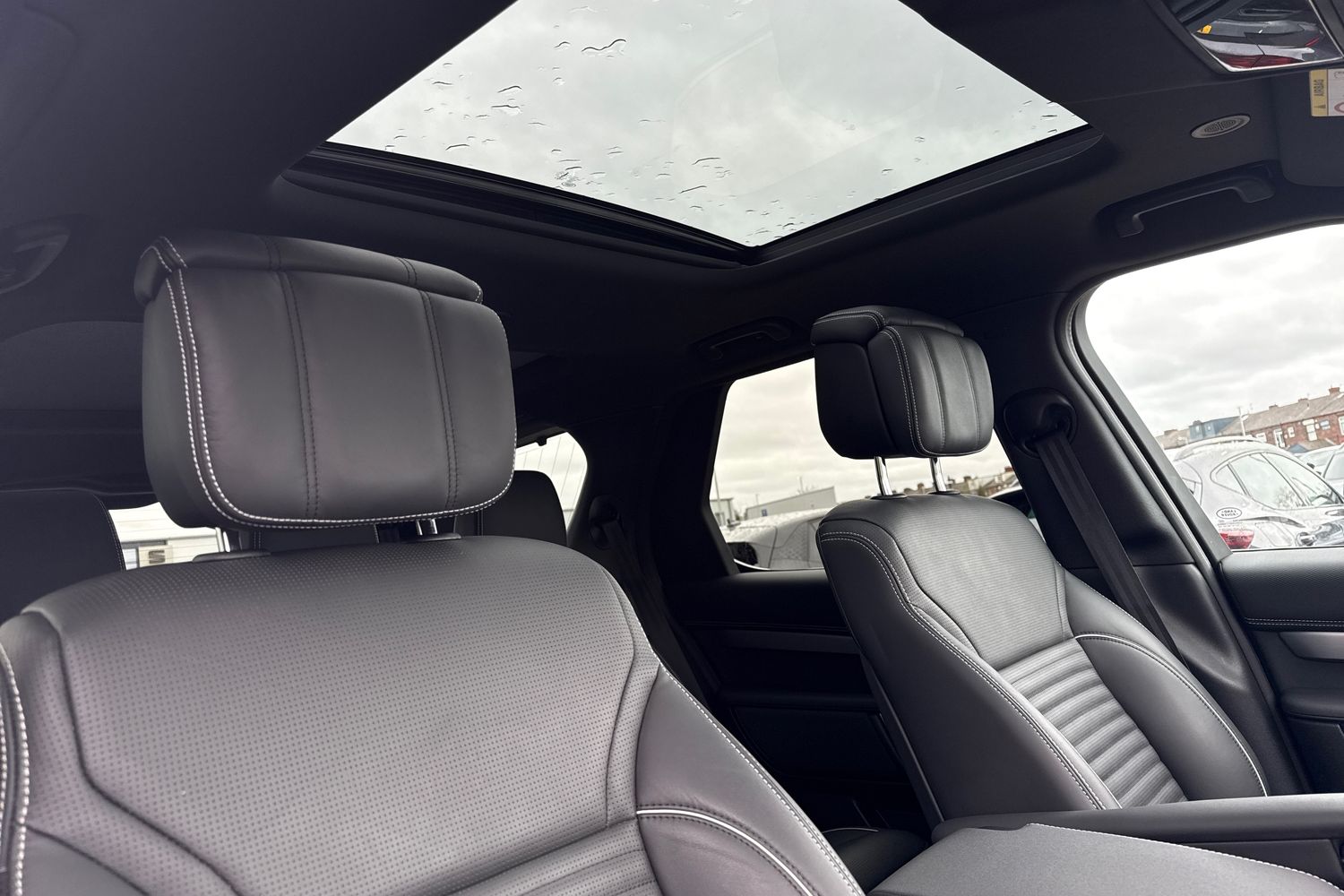 Used Land Rover Discovery 2023 for sale - 78001657: Photo 24