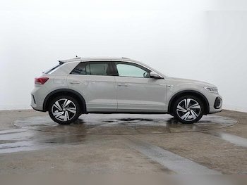 Used Volkswagen T-Roc 2024 for sale - 79174989: Photo