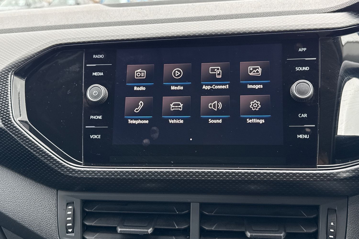 Used Volkswagen T-Cross 2020 for sale - 77463110: Photo 17