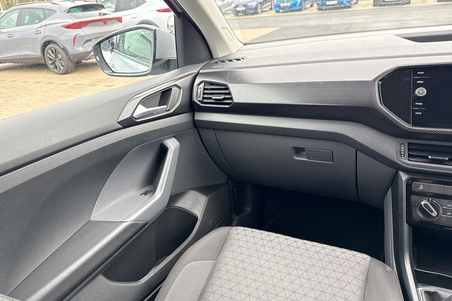 Used Volkswagen T-Cross 2020 for sale - 77463110: Photo 20