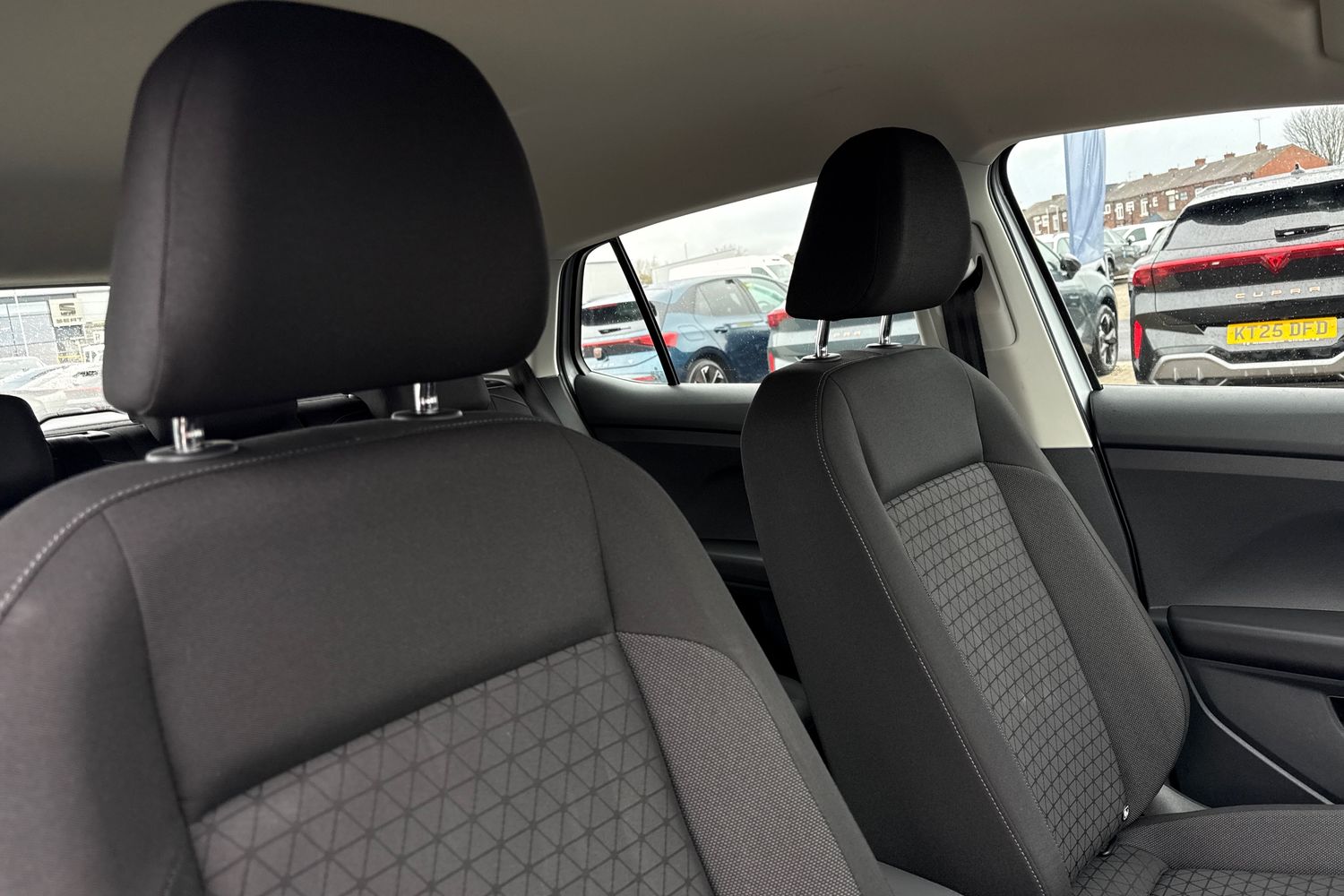 Used Volkswagen T-Cross 2020 for sale - 77463110: Photo 24