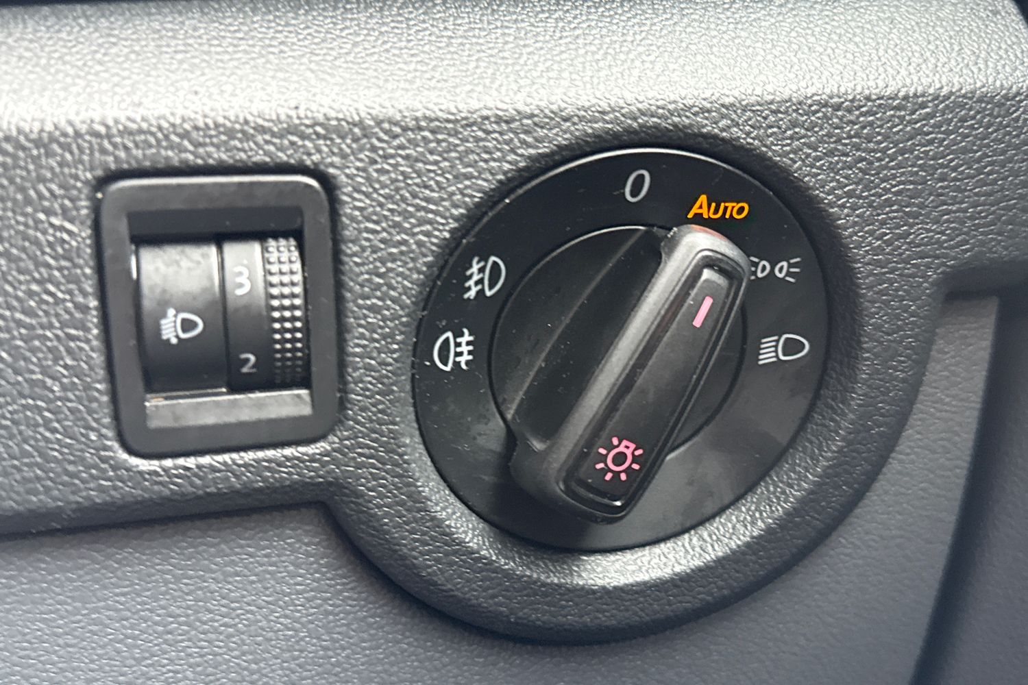 Used Volkswagen T-Cross 2020 for sale - 77463110: Photo 30