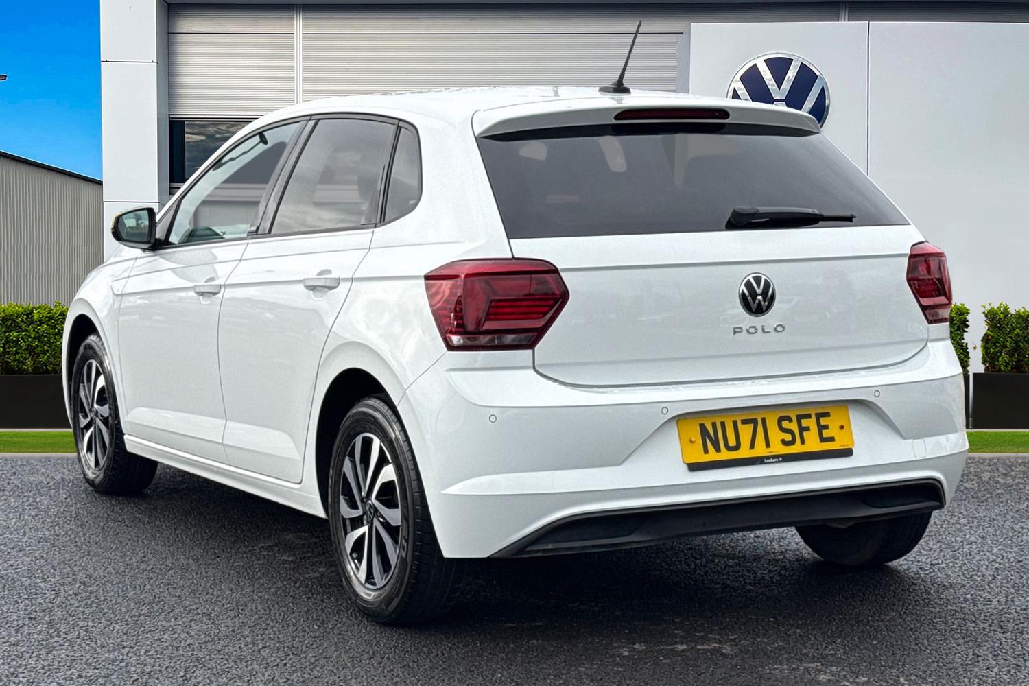 Used Volkswagen Polo 2021 for sale - 76535311: Photo 2