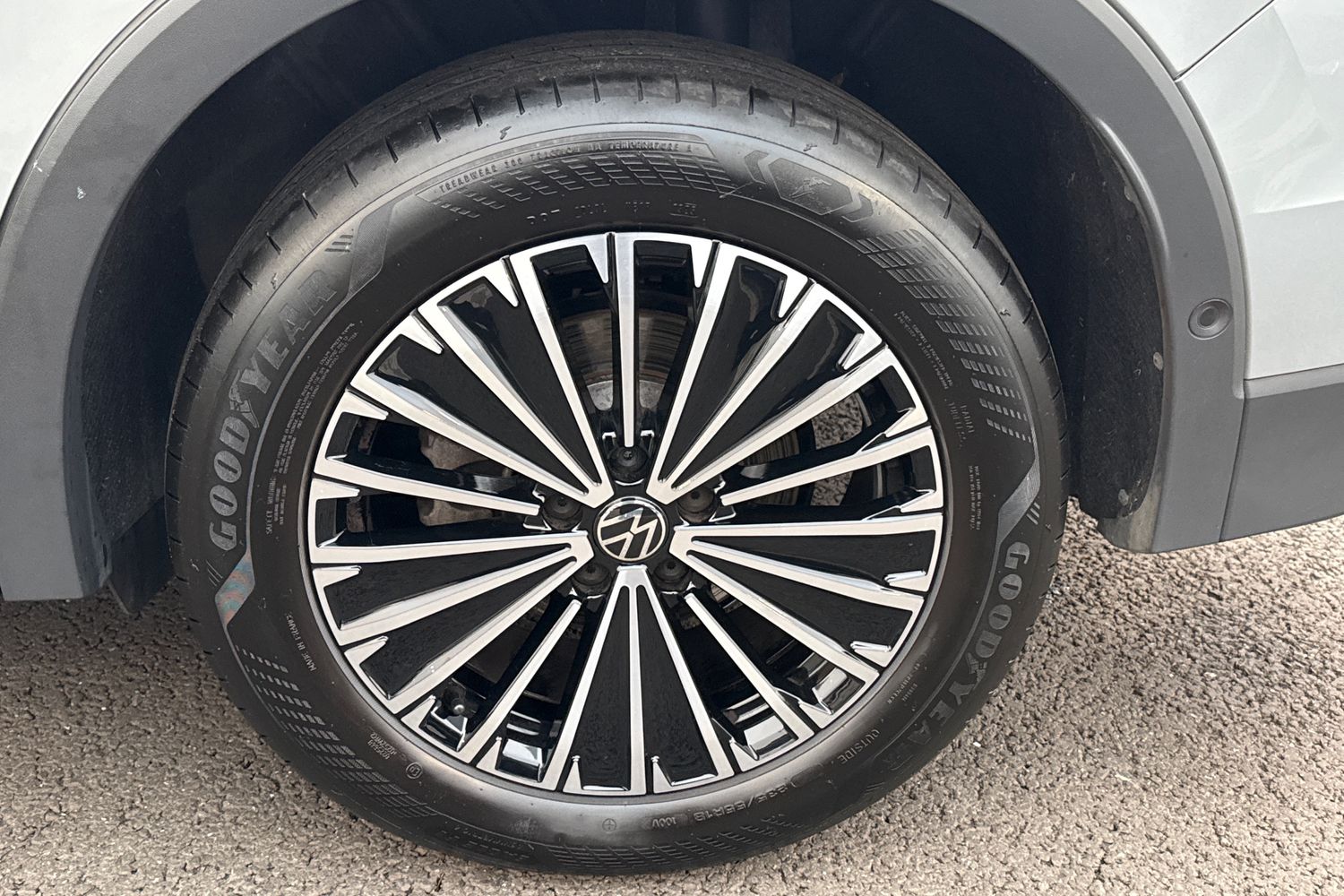 Used Volkswagen Tiguan 2025 for sale - 77068767: Photo 11