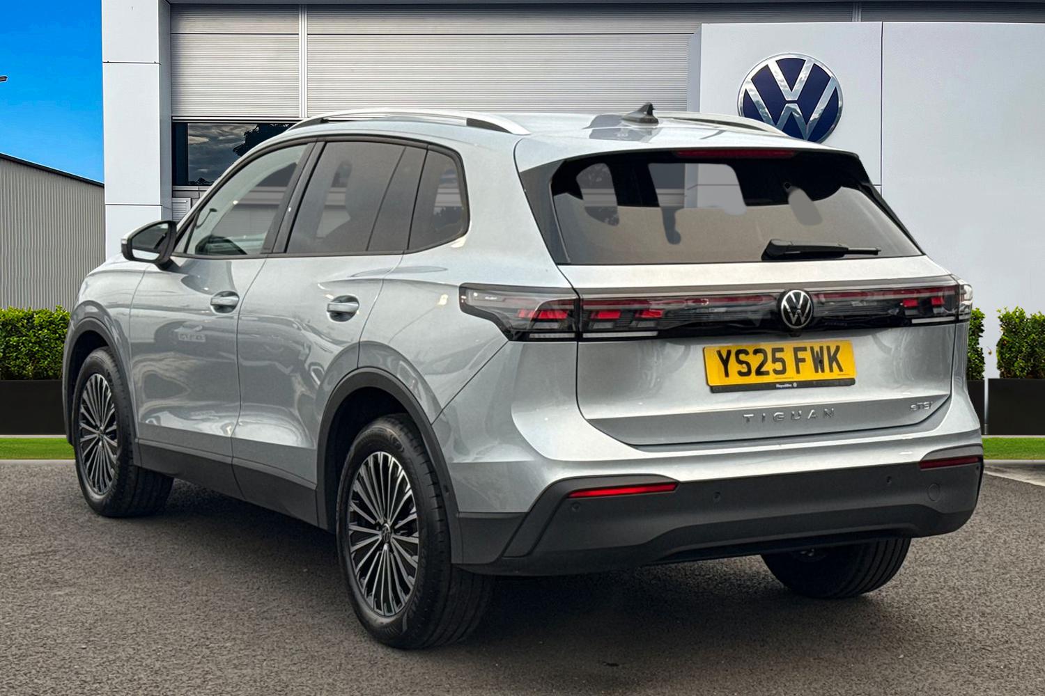 Used Volkswagen Tiguan 2025 for sale - 77068767: Photo 2