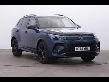 2024 - 1.5 eTSI (150ps) R-Line DSG **BLACK STYLING PACK + PAN ROOF** 5-Door