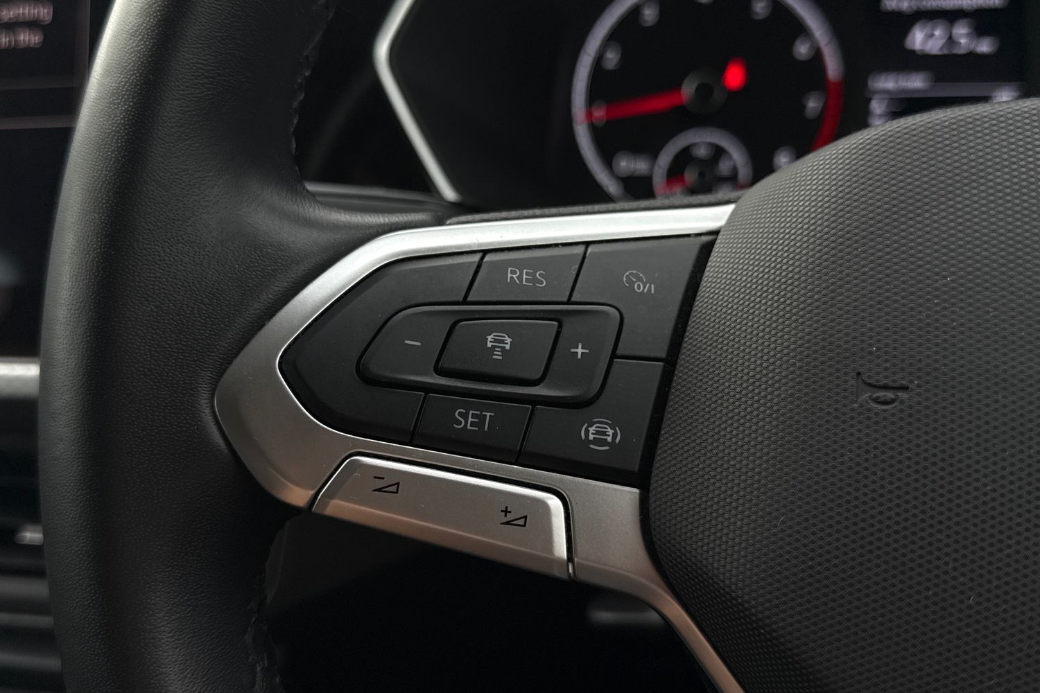 Used Volkswagen T-Cross 2022 for sale - 76232456: Photo 32