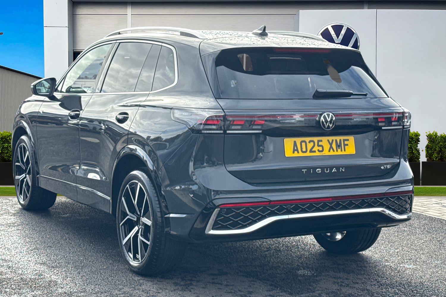 Used Volkswagen Tiguan 2025 for sale - 76182145: Photo 2