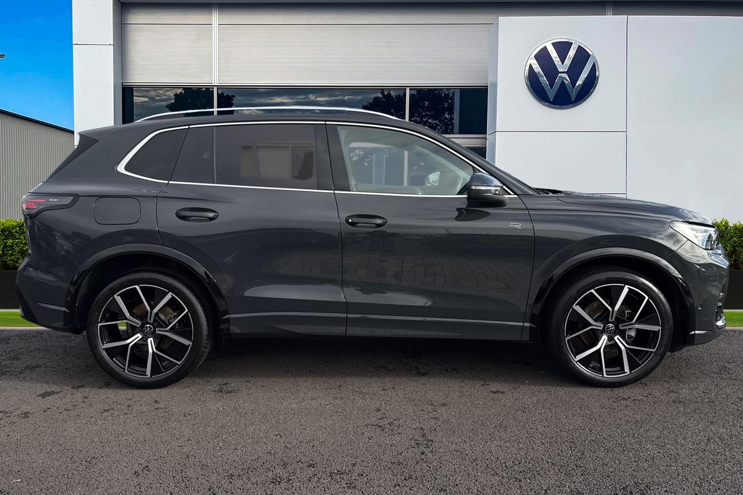 Used Volkswagen Tiguan 2025 for sale - 76182145: Photo 3