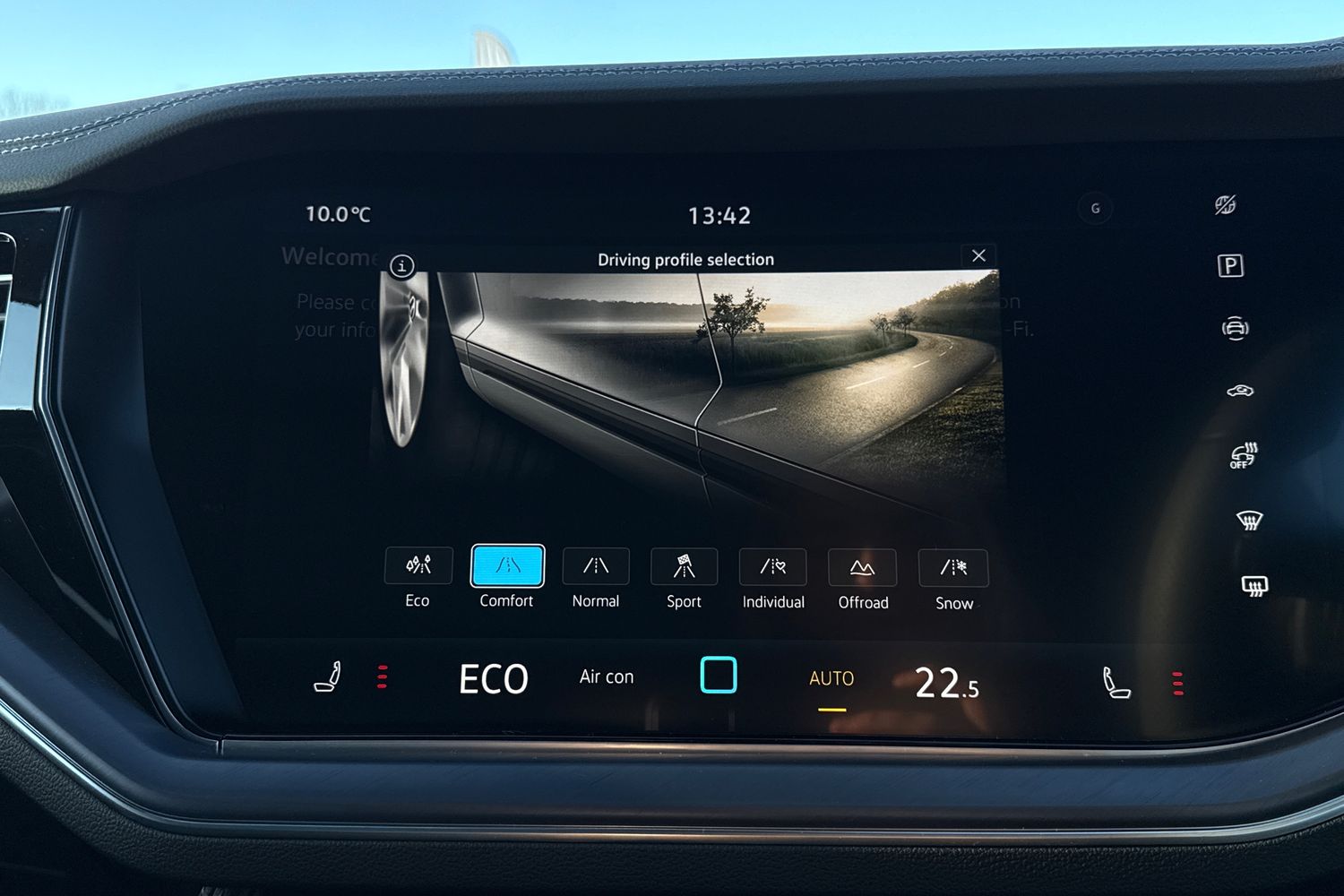 Used Volkswagen Touareg 2025 for sale - 77099720: Photo 48