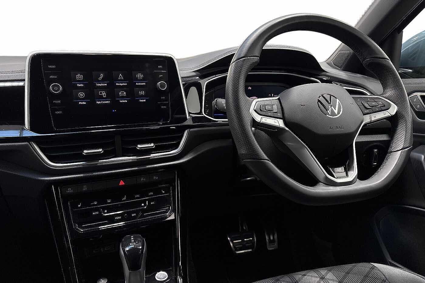 Used Volkswagen T-Roc 2025 for sale - 77535466: Photo 2