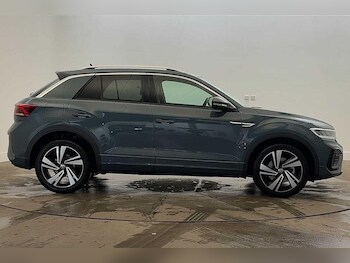 Used Volkswagen T-Roc 2025 for sale - 77535466: Photo