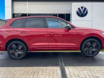 Used Volkswagen Touareg 2024 for sale - 74780901: Photo