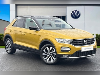 Used Volkswagen T-Roc 2022 for sale - 76232600: Photo