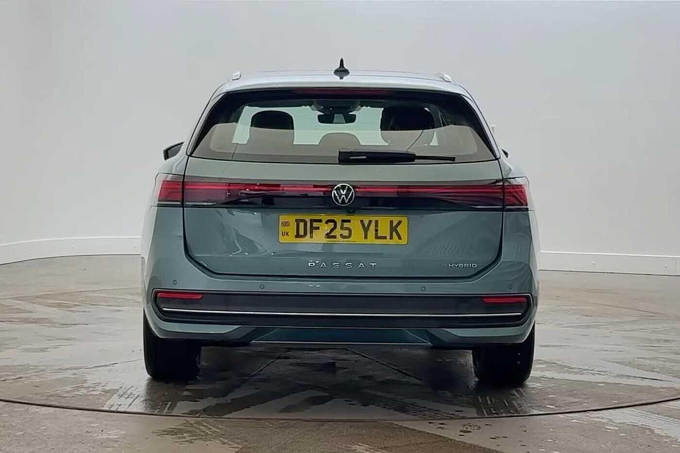 Used Volkswagen Passat 2025 for sale - 77152610: Photo 8