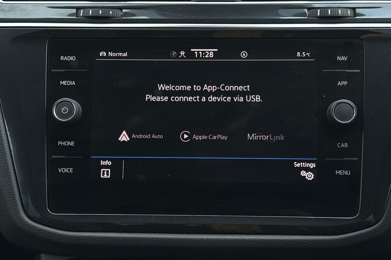 Used Volkswagen Tiguan 2022 for sale - 76685765: Photo 44