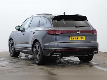 Used Volkswagen Touareg 2024 for sale - 75970606: Photo