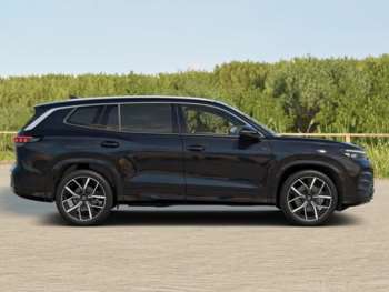 Used Volkswagen Touran 2025 for sale - 74961960: Photo