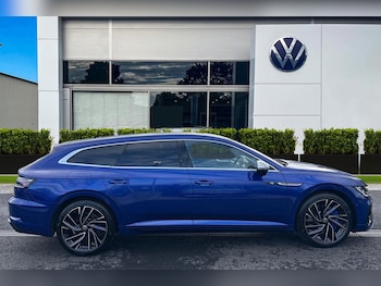 Used Volkswagen Arteon 2024 for sale - 77712777: Photo