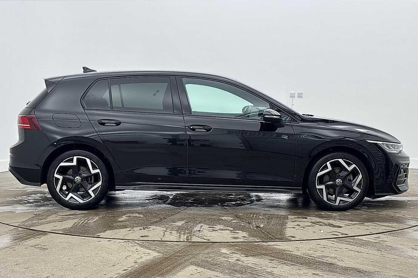 Used Volkswagen Golf 2025 for sale - 77834841: Photo 4