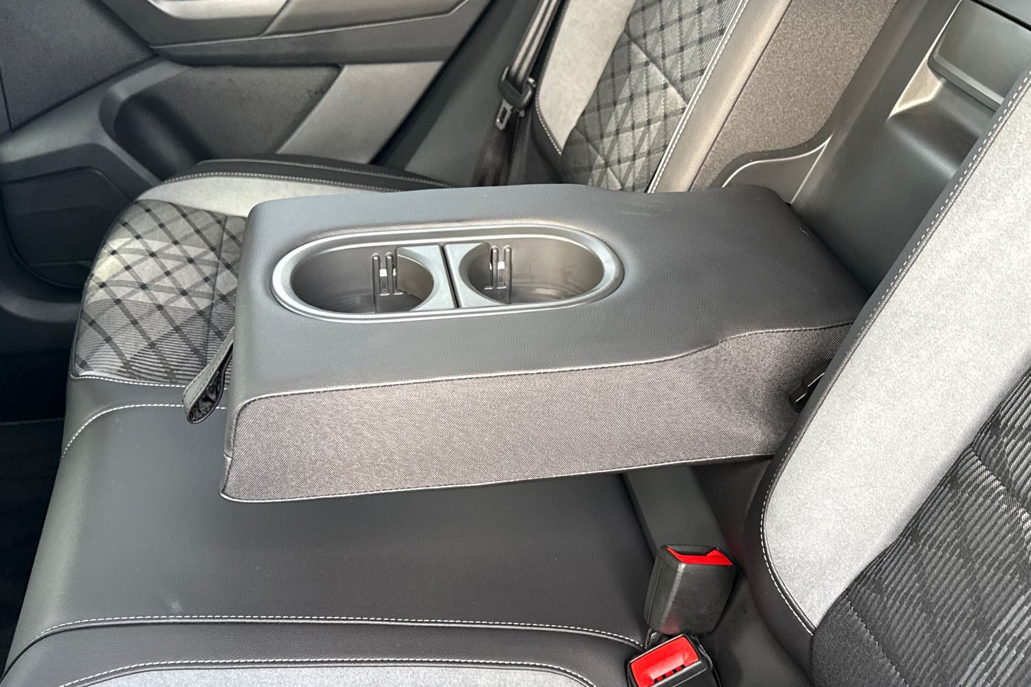 Used Volkswagen T-Roc 2025 for sale - 78010679: Photo 29