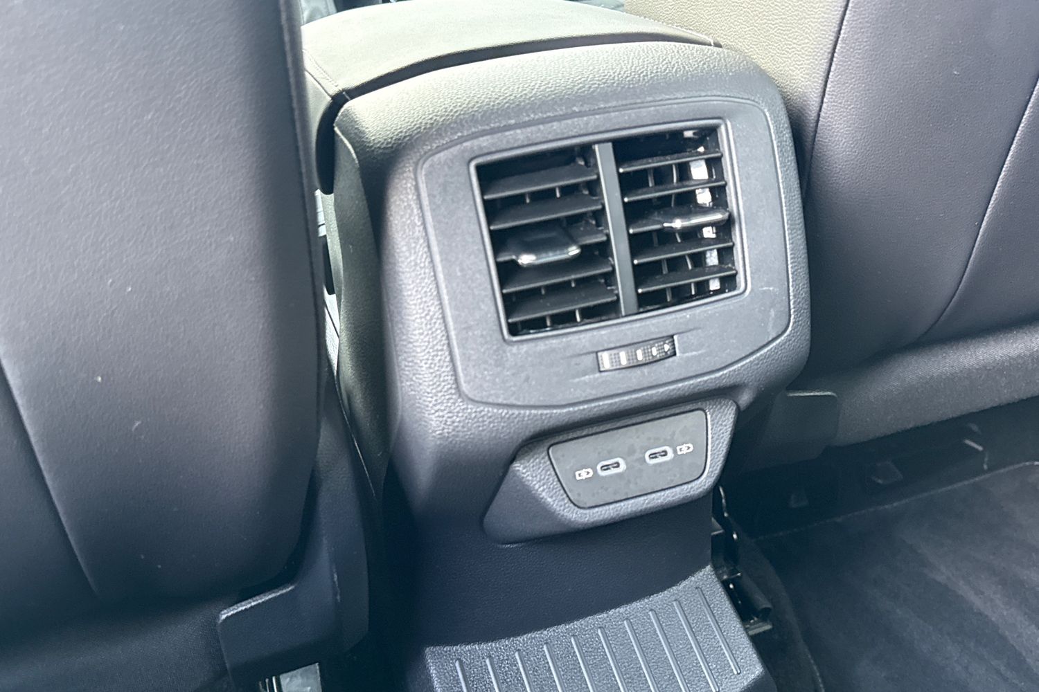 Used Volkswagen T-Roc 2025 for sale - 78010679: Photo 30