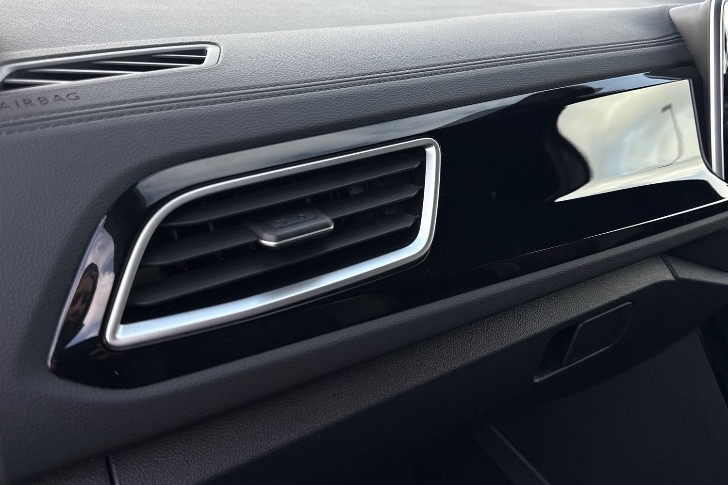 Used Volkswagen T-Roc 2025 for sale - 78010679: Photo 31