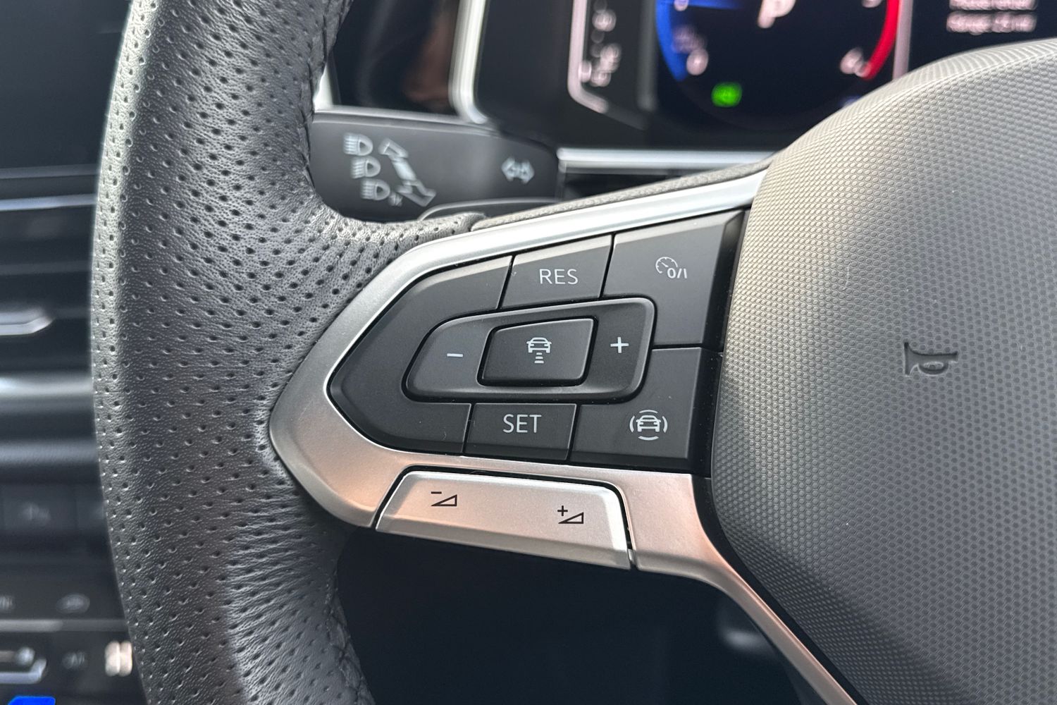 Used Volkswagen T-Roc 2025 for sale - 78010679: Photo 34