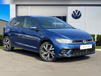 2025 - 1.0 TSI 115 R-Line 5dr DSG **17&#039; BERGAMO ALLOYS + HEATED SEATS**